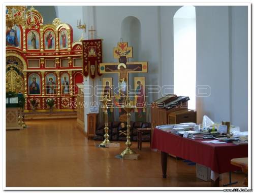 Иконостас и внутреннее убранство Свято-Димитриевск