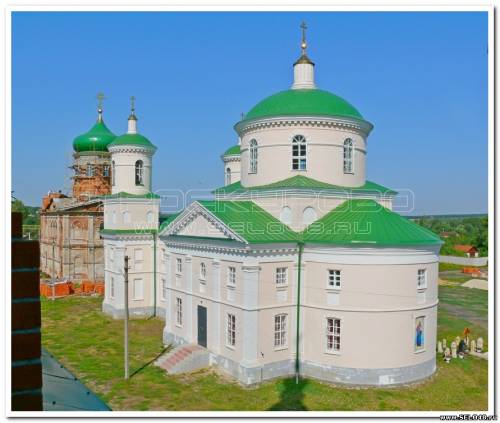 Вид с колокольни на -Свято-Димитриевский храм
