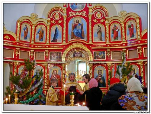 Рождественская служба  в храме Димитрия Солунского