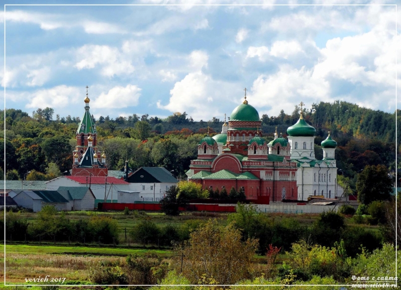 Общий вид на Троекуровский монастырь