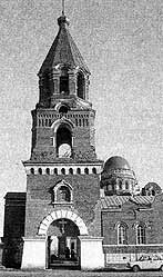 Надвратная колокольня Троекуровского монастыря.