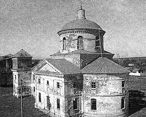 Храм св. Димитрия Солунского с восточной стороны. Фото 2004 г.
