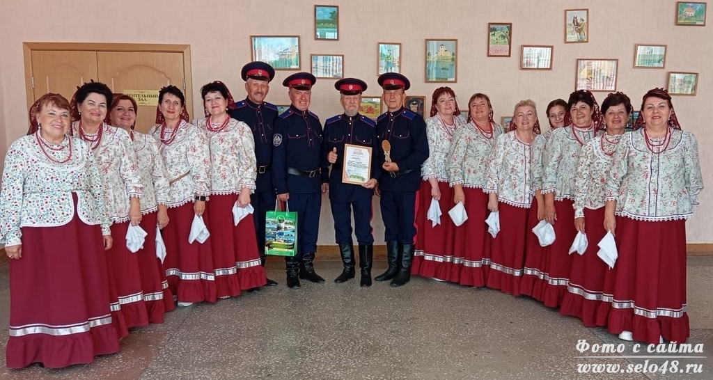 Успех народного ансамбля «Русская душа»