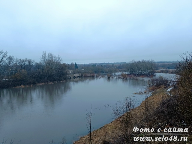 Вид на платину весной 2026г.